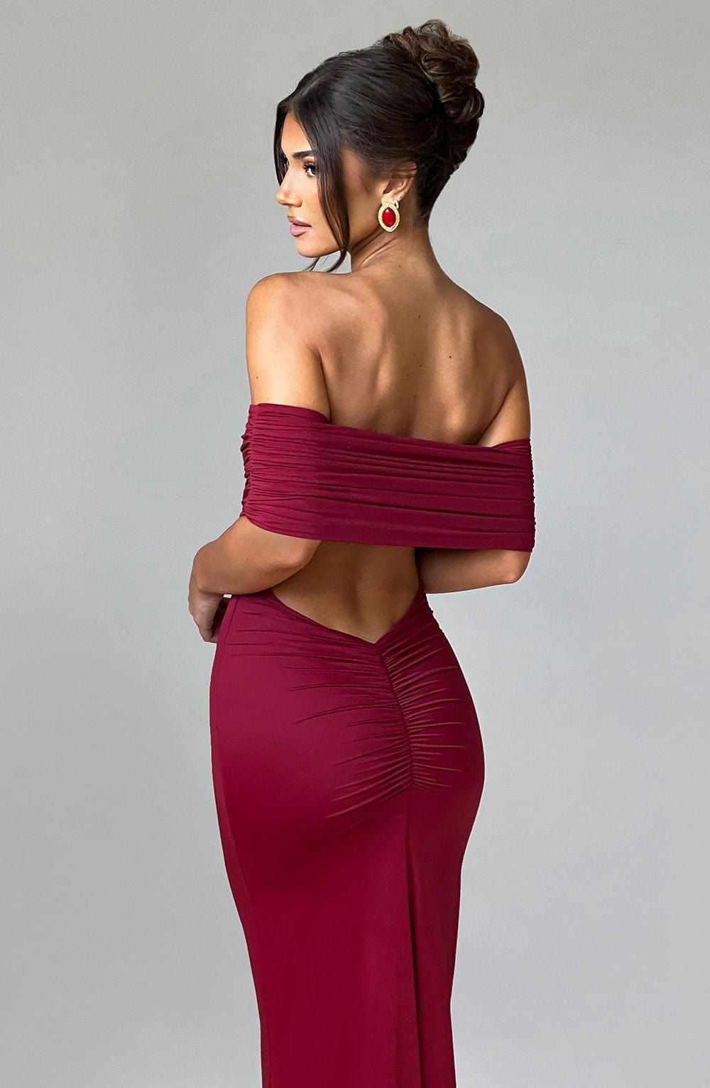 Lysira - Off-Shoulder Backless Maxi Dress