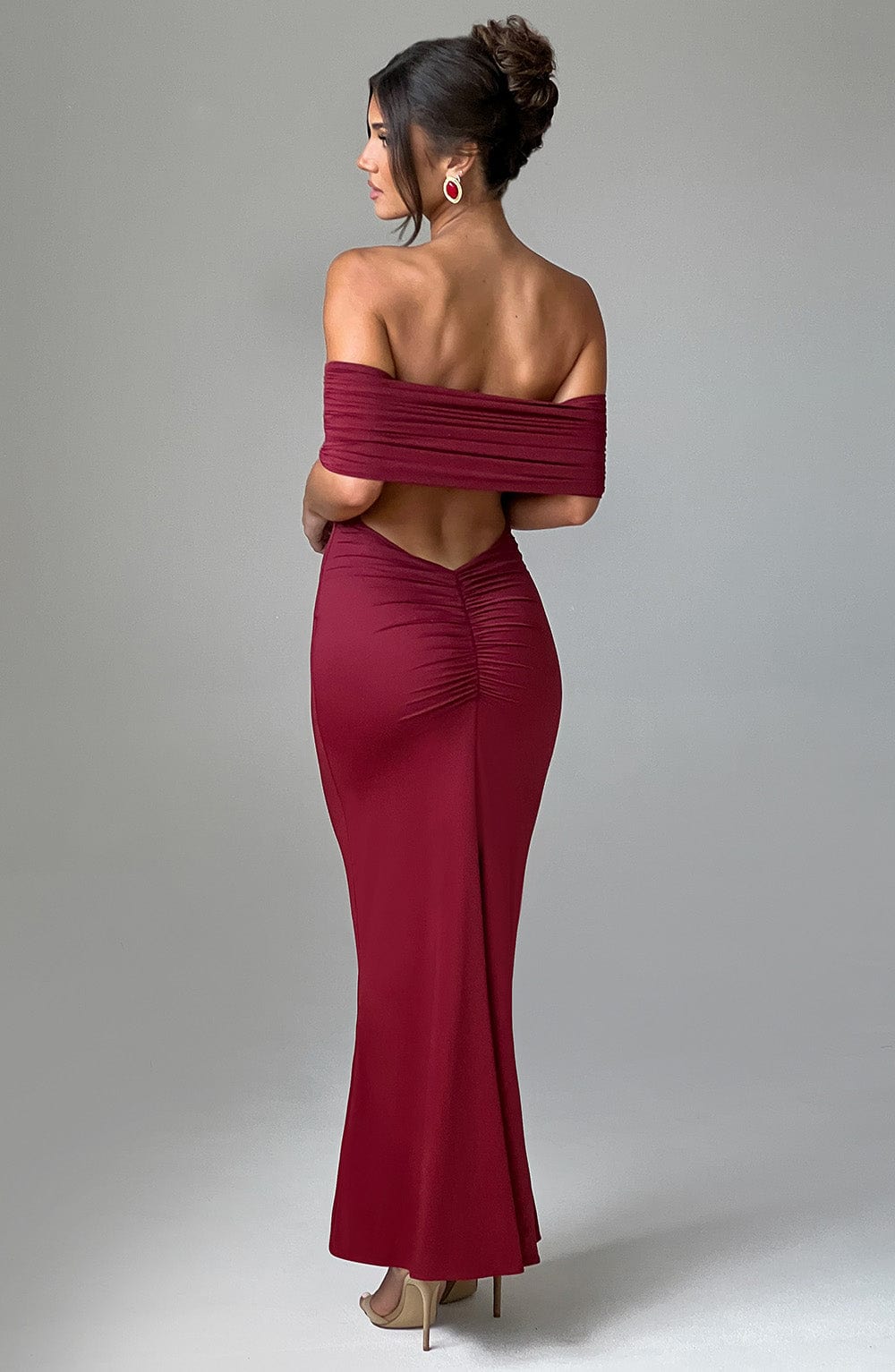 Lysira - Off-Shoulder Backless Maxi Dress